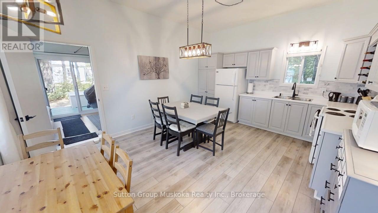 1060 - 6 Seabreeze Road, Lake Of Bays, Ontario  P0A 1H0 - Photo 10 - X12293118