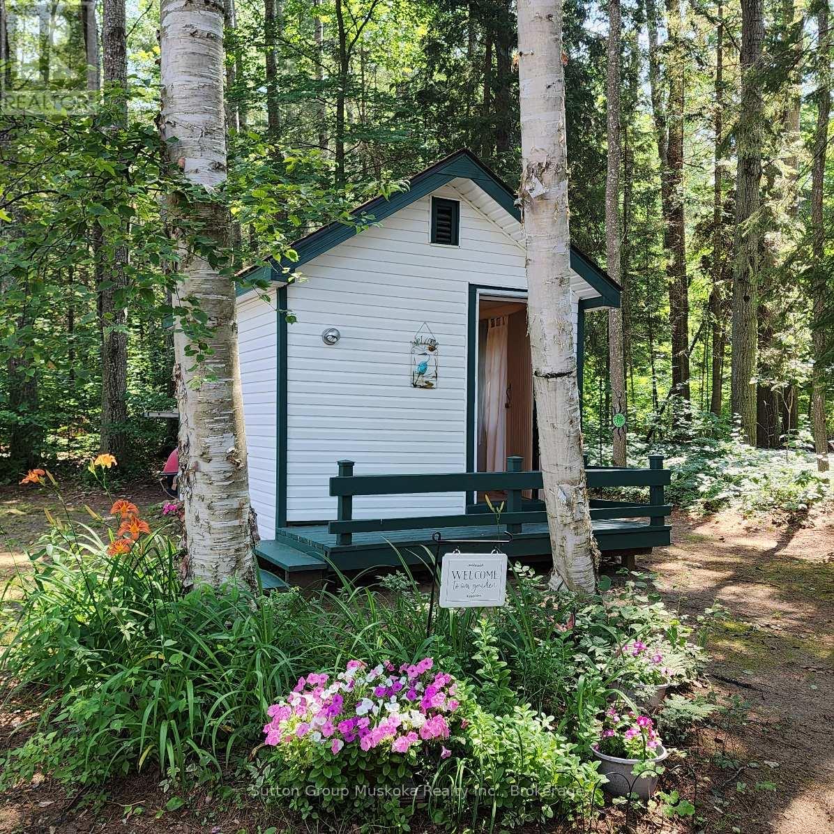 1060 - 6 Seabreeze Road, Lake Of Bays, Ontario  P0A 1H0 - Photo 19 - X12293118