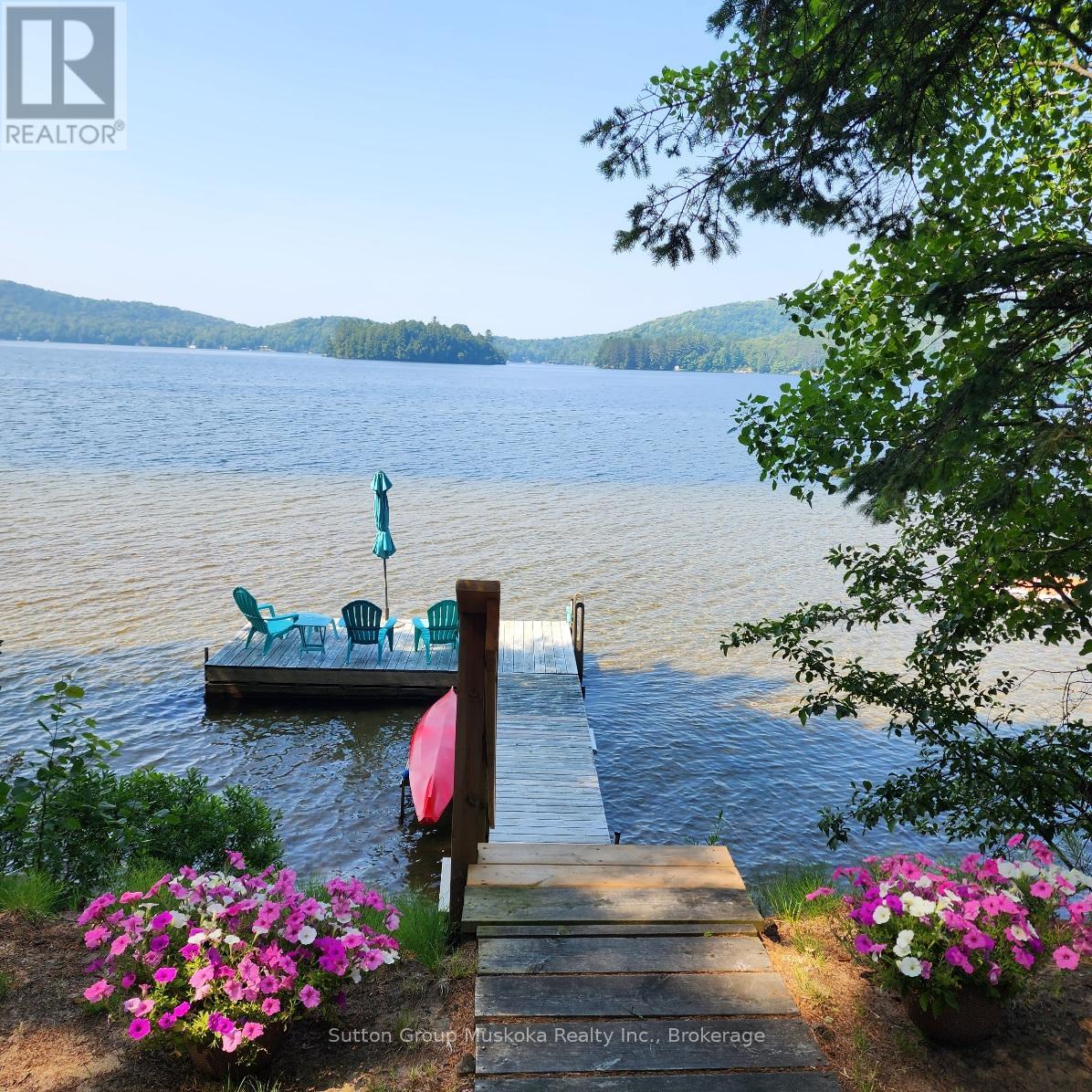 1060 - 6 Seabreeze Road, Lake Of Bays, Ontario  P0A 1H0 - Photo 2 - X12293118