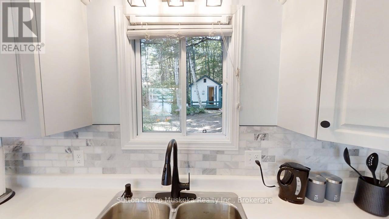 1060 - 6 Seabreeze Road, Lake Of Bays, Ontario  P0A 1H0 - Photo 21 - X12293118