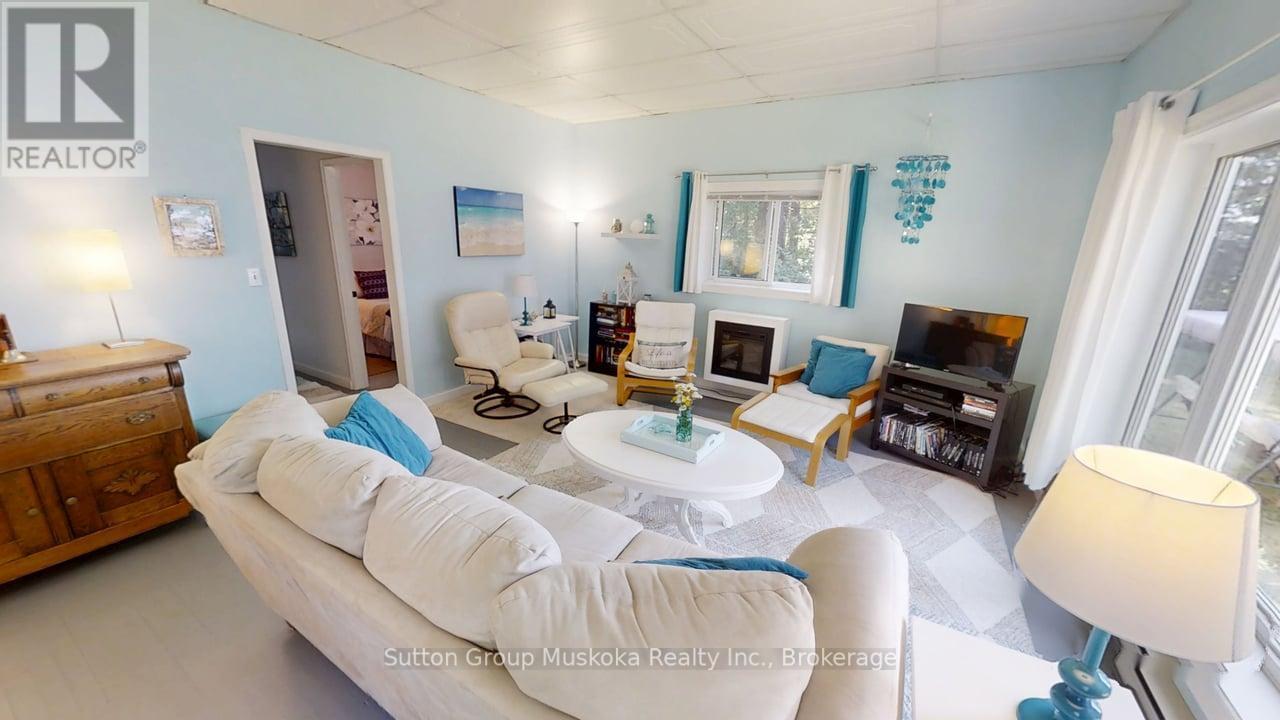 1060 - 6 Seabreeze Road, Lake Of Bays, Ontario  P0A 1H0 - Photo 6 - X12293118