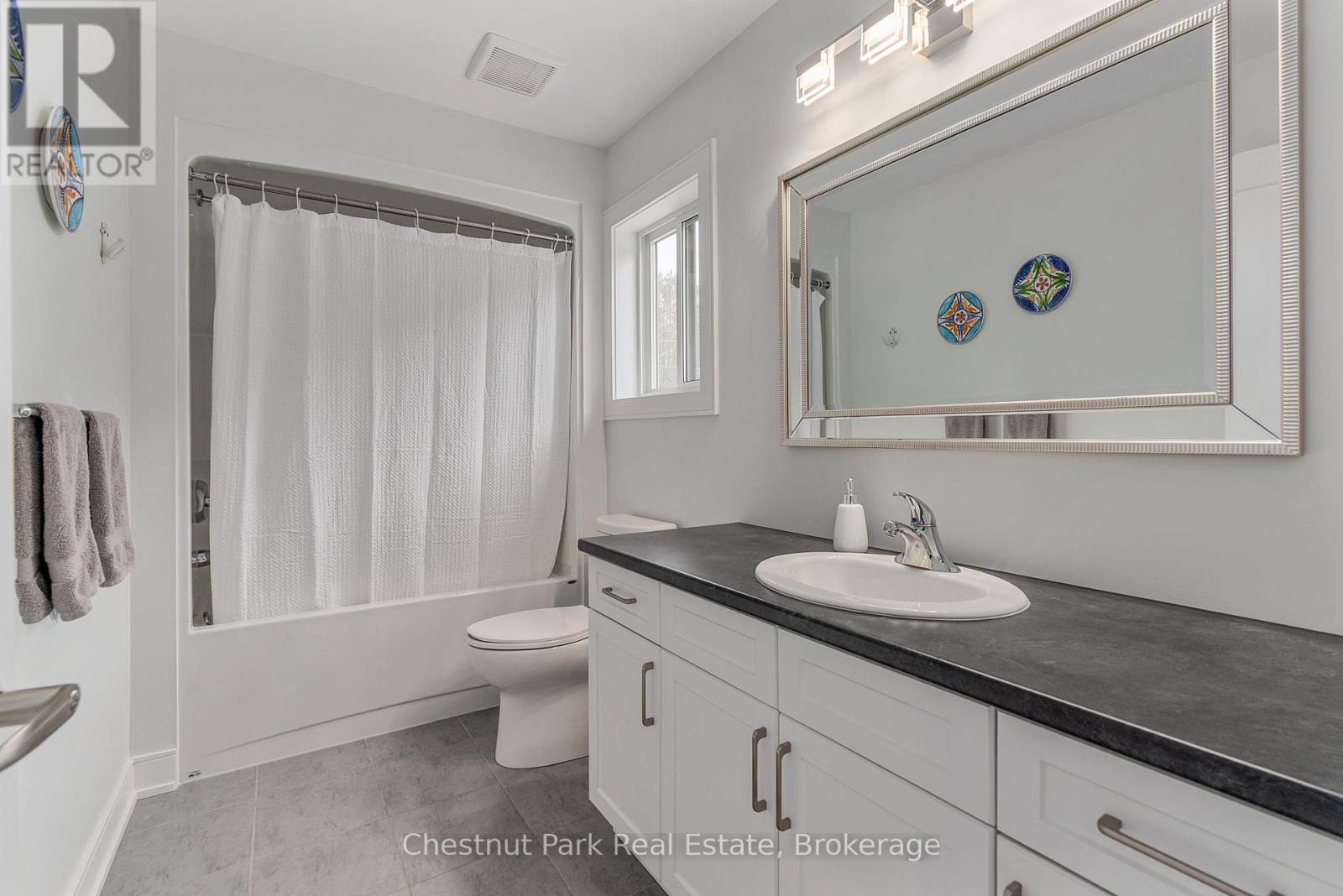 76 Selkirk Drive, Huntsville, Ontario  P1H 0C6 - Photo 23 - X12293134