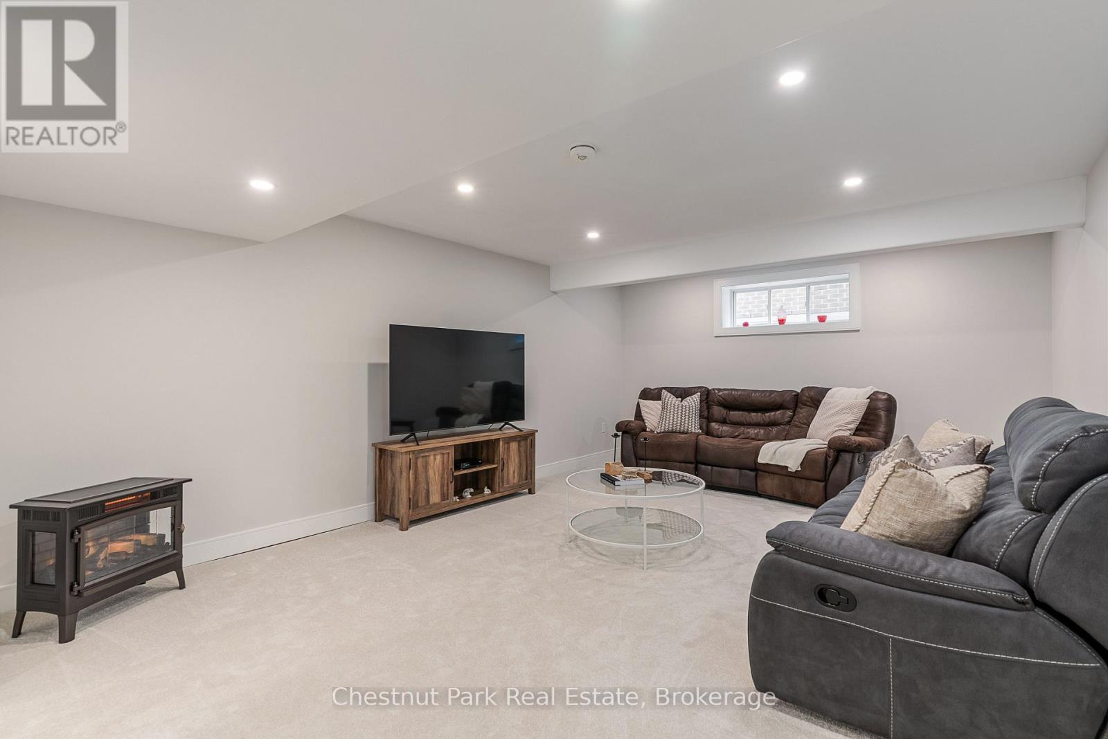 76 Selkirk Drive, Huntsville, Ontario  P1H 0C6 - Photo 27 - X12293134