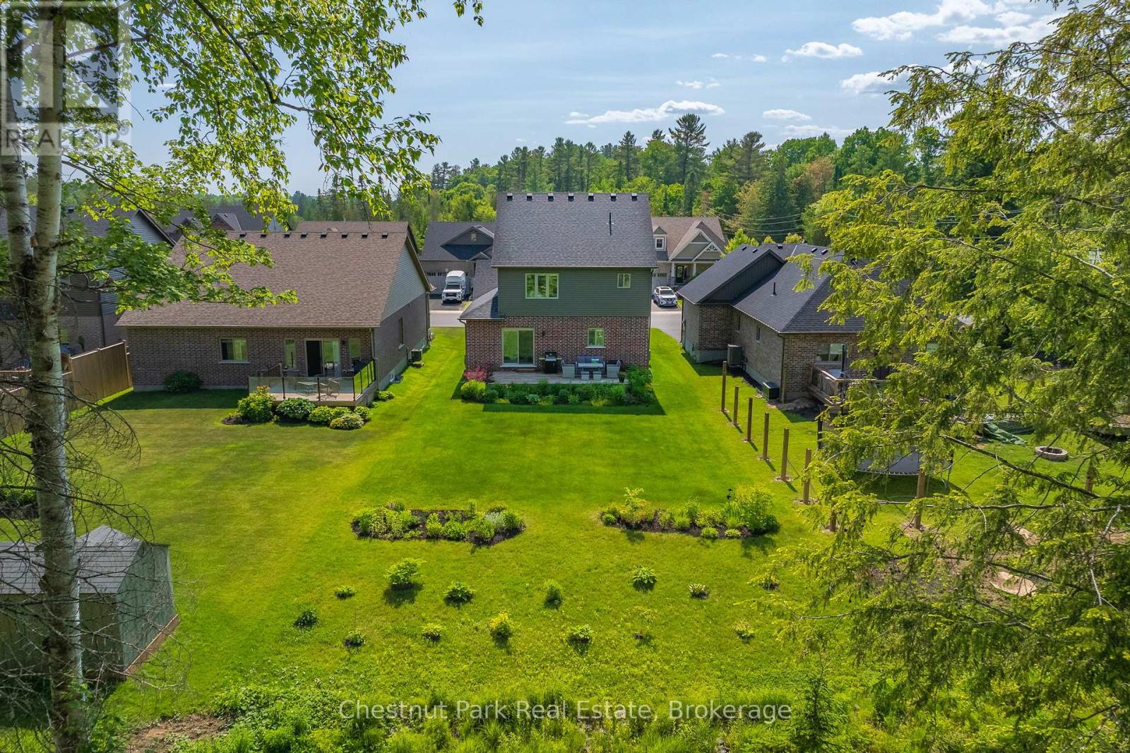 76 Selkirk Drive, Huntsville, Ontario  P1H 0C6 - Photo 44 - X12293134