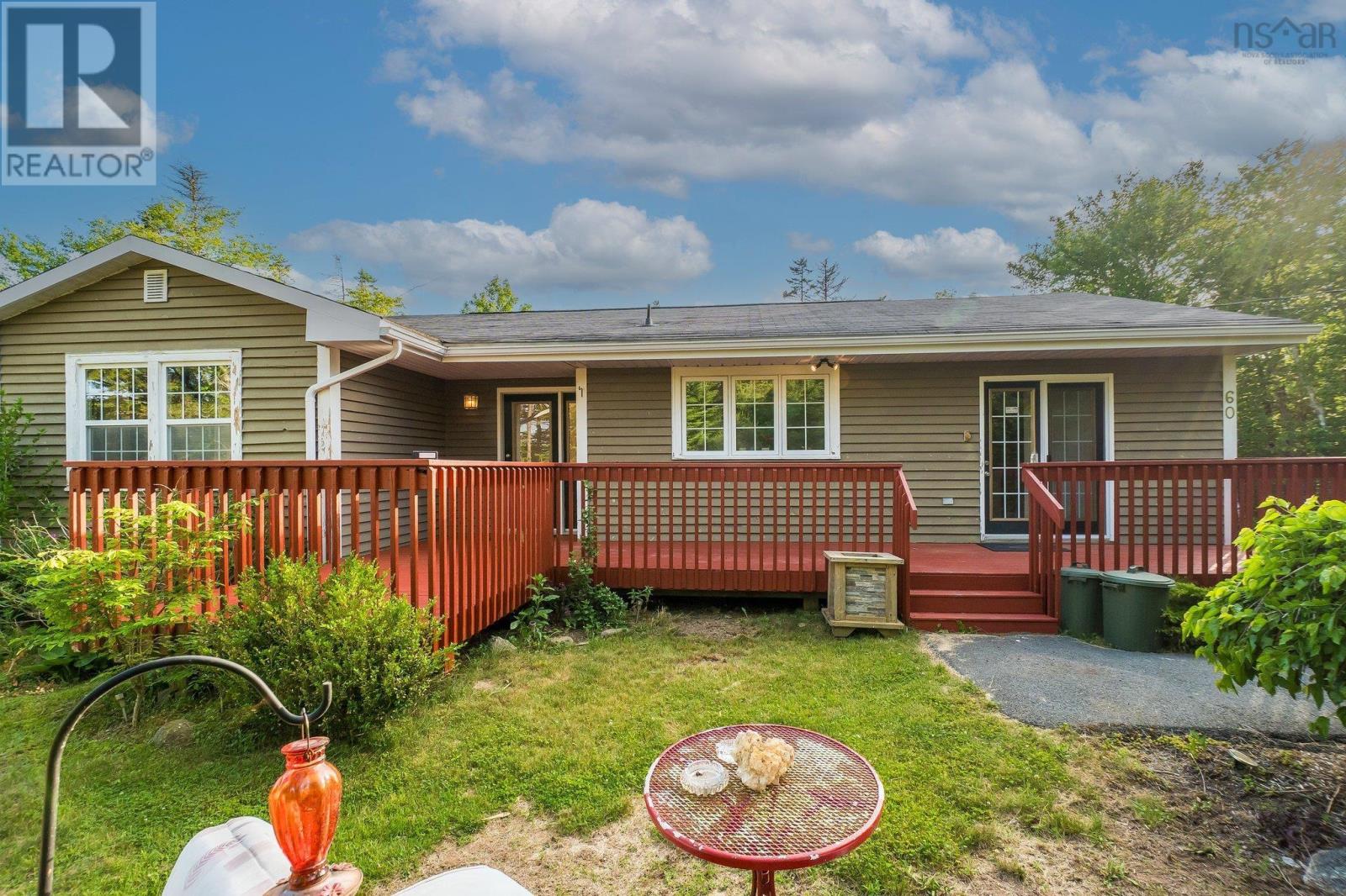 Property at 60 Rockcliffe Crescent image 1