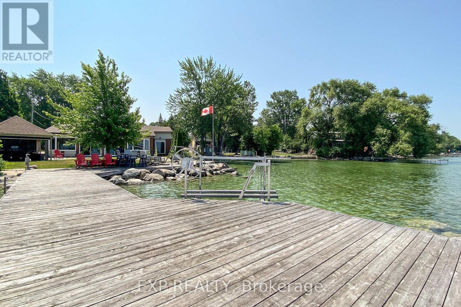 230 Lake Drive E, Georgina, Ontario  L4P 3E9 - Photo 2 - N12293133