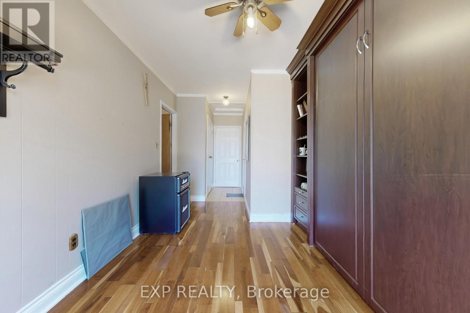 230 Lake Drive E, Georgina, Ontario  L4P 3E9 - Photo 26 - N12293133