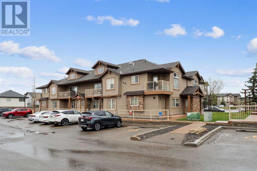 Property at 101, 40 Panatella Landing NW image 4