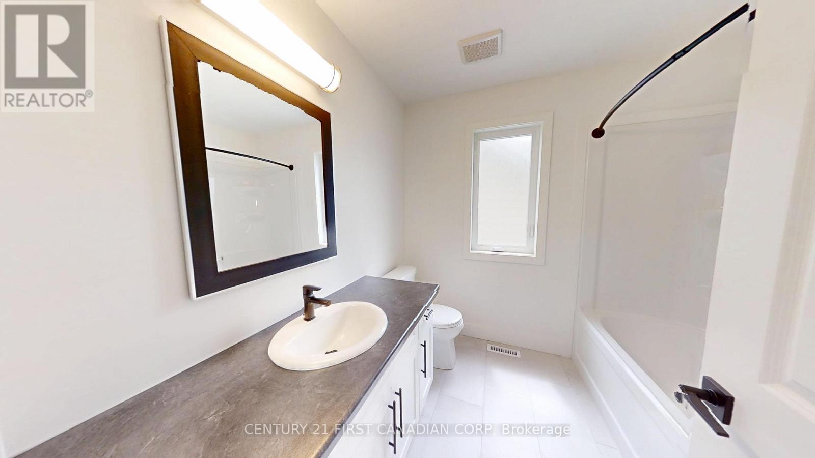 1225 Tulloch Avenue, London South, Ontario  N6M 0L8 - Photo 16 - X12286890
