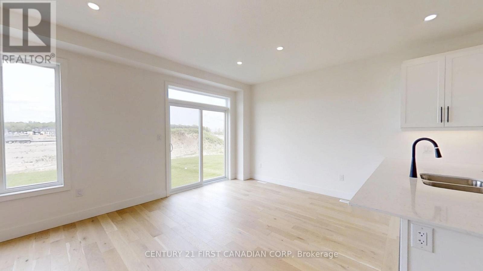 1217 Tulloch Avenue, London South, Ontario  N6M 0L8 - Photo 5 - X12286894