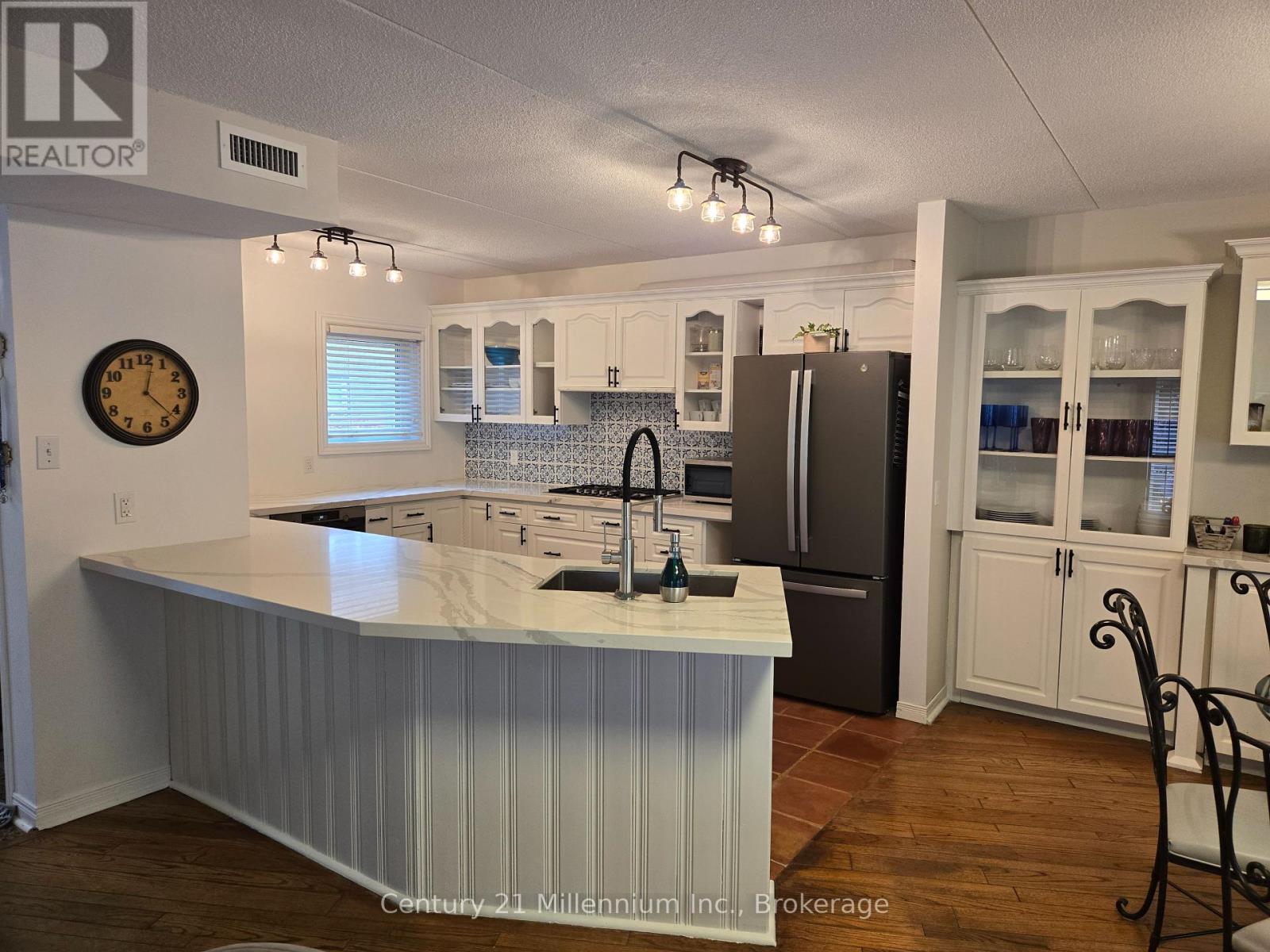 32 - 384 Mariners Way, Collingwood, Ontario  L9Y 5C7 - Photo 4 - S12293212