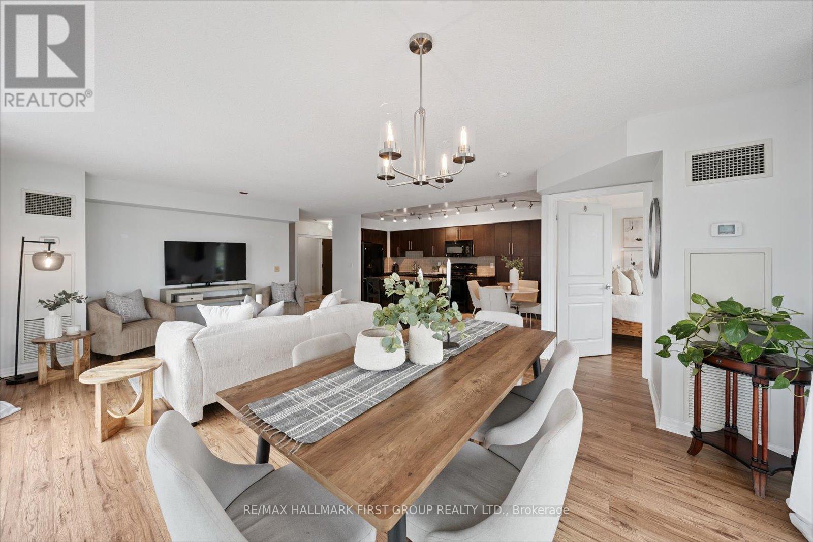 512 - 1600 Charles Street, Whitby, Ontario  L1N 0G4 - Photo 12 - E12293217