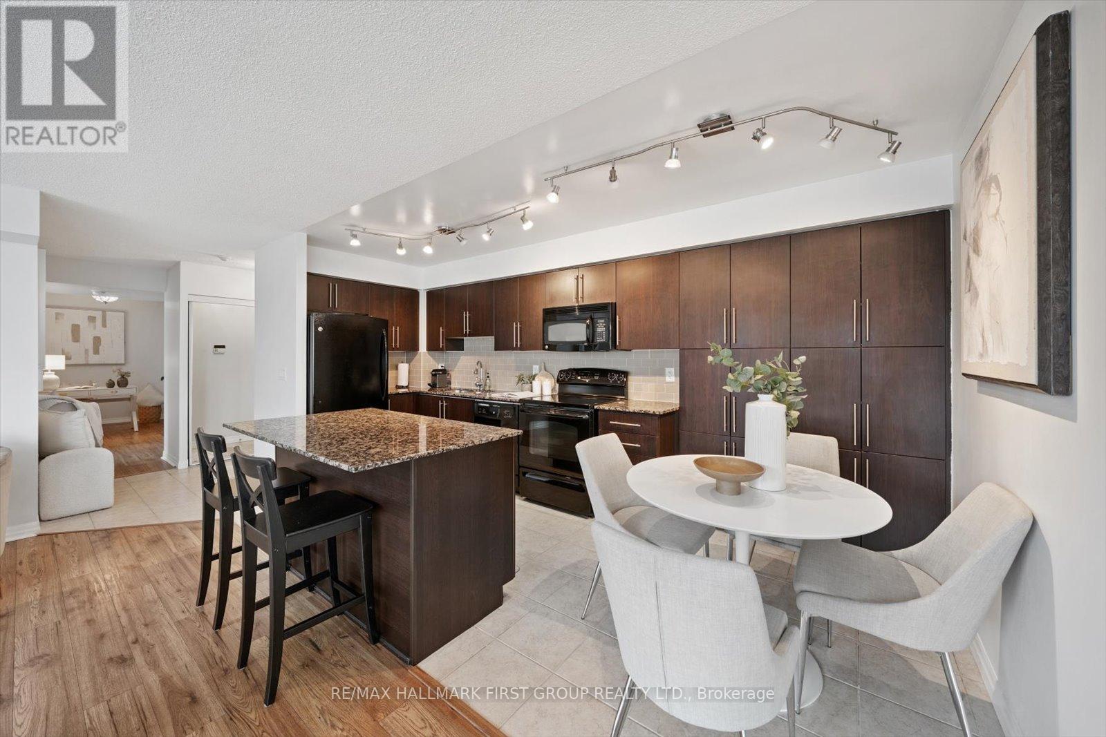 512 - 1600 Charles Street, Whitby, Ontario  L1N 0G4 - Photo 13 - E12293217