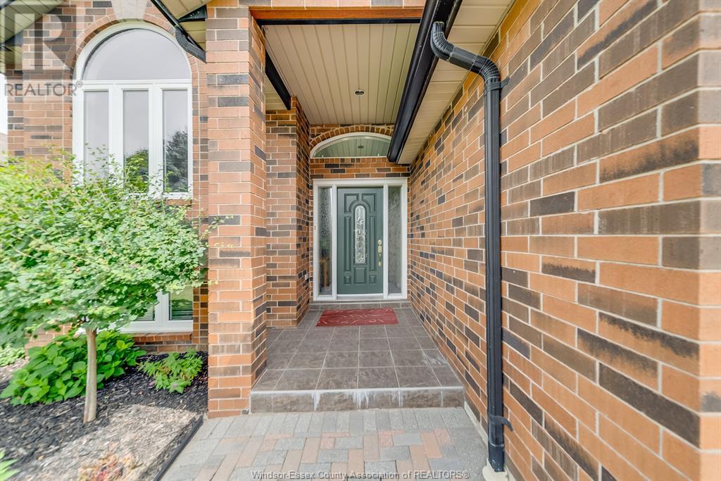 Property at 515 BIRMINGHAM image 2