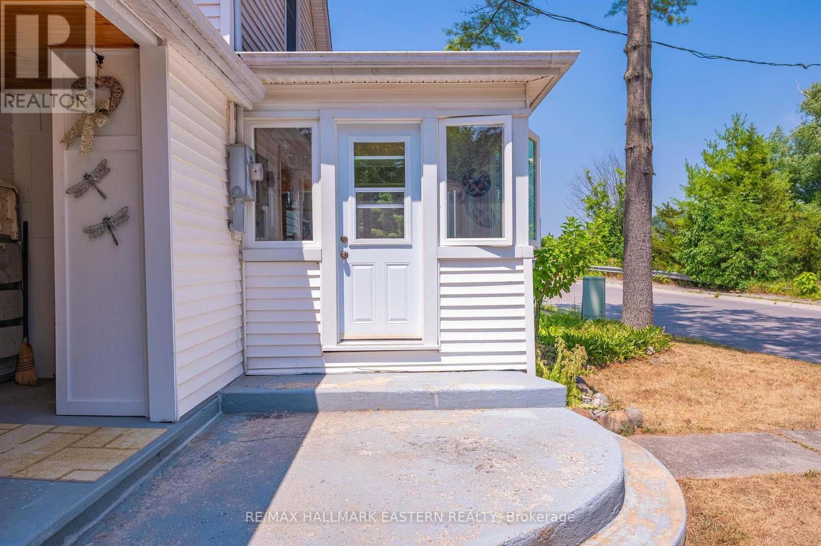 1245 Glen Ross Road, Quinte West (Frankford Ward), Ontario  K0K 2C0 - Photo 3 - X12293149