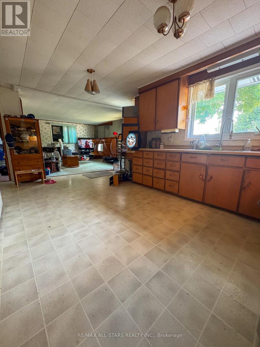 309 Kenrei Road, Kawartha Lakes, Ontario  K9V 4R1 - Photo 8 - X12293167