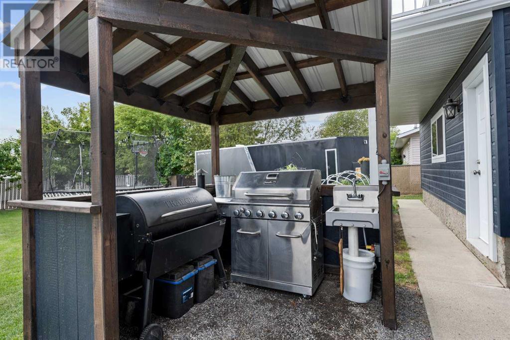 Property at 4727 Sakwatamau Drive image 4