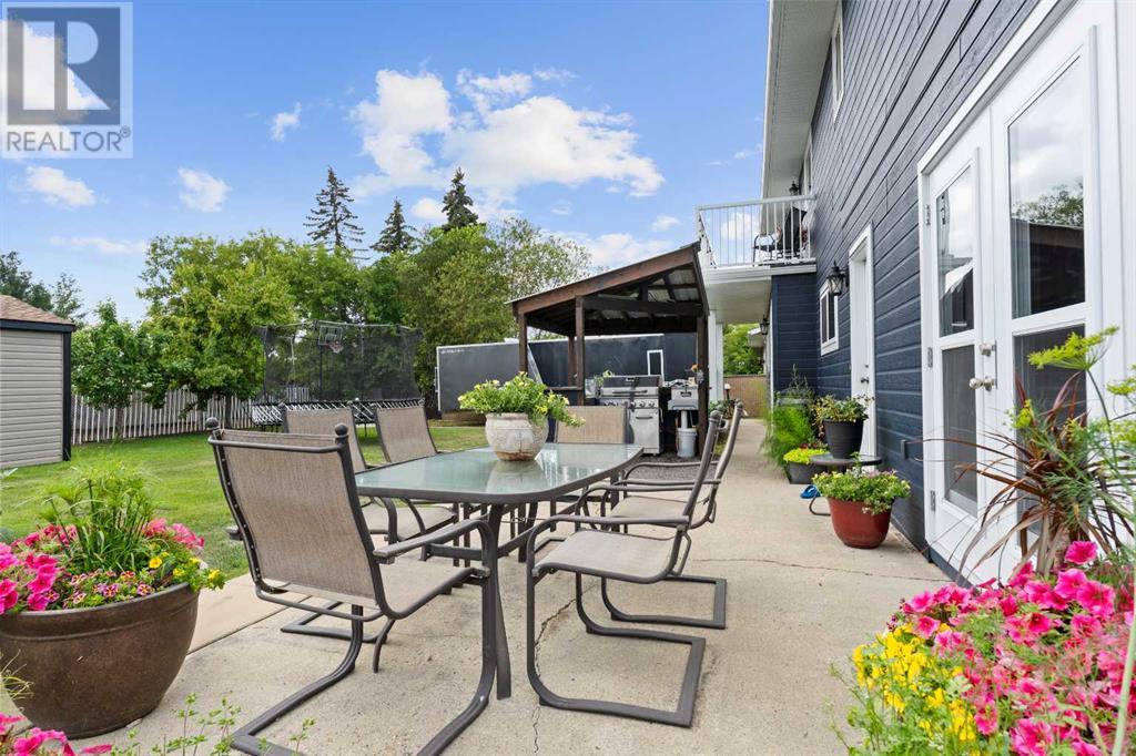 Property at 4727 Sakwatamau Drive image 3