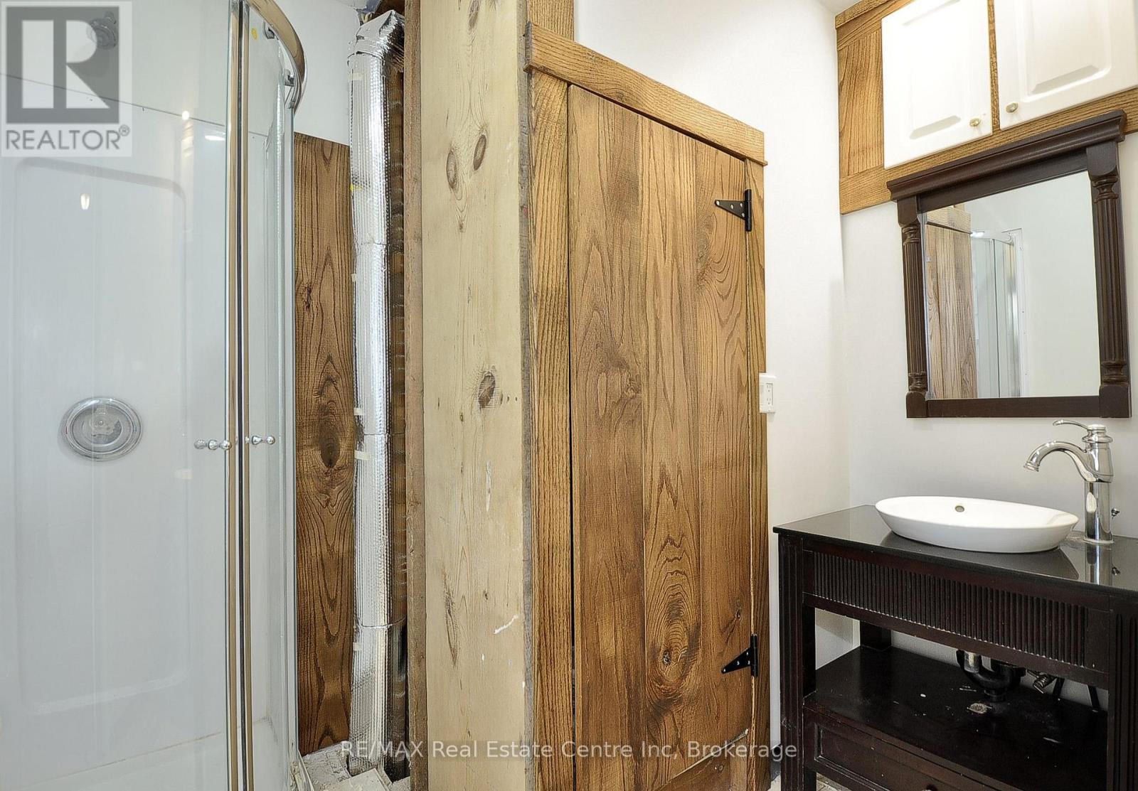 141 King Street, Brant, Ontario  N0E 1A0 - Photo 16 - X12293228