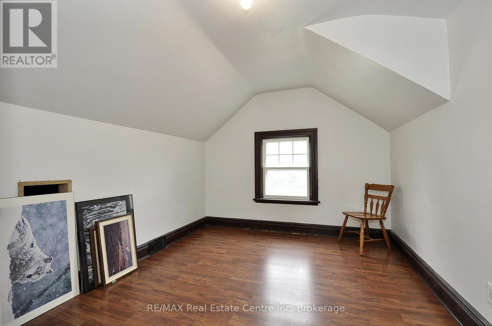 141 King Street, Brant, Ontario  N0E 1A0 - Photo 19 - X12293228