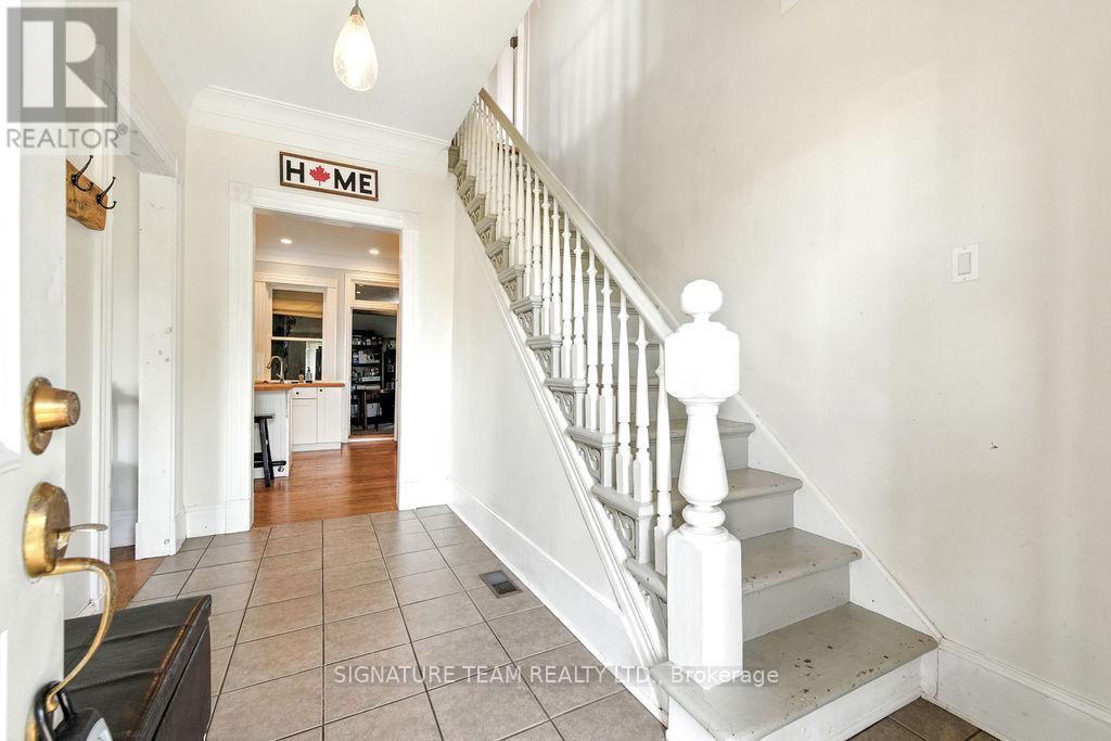 48 Alice Street, Bonnechere Valley, Ontario  K0J 1T0 - Photo 3 - X12293201