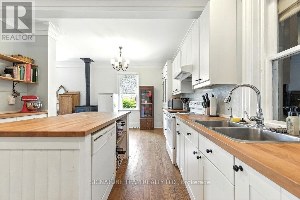 48 Alice Street, Bonnechere Valley, Ontario  K0J 1T0 - Photo 6 - X12293201