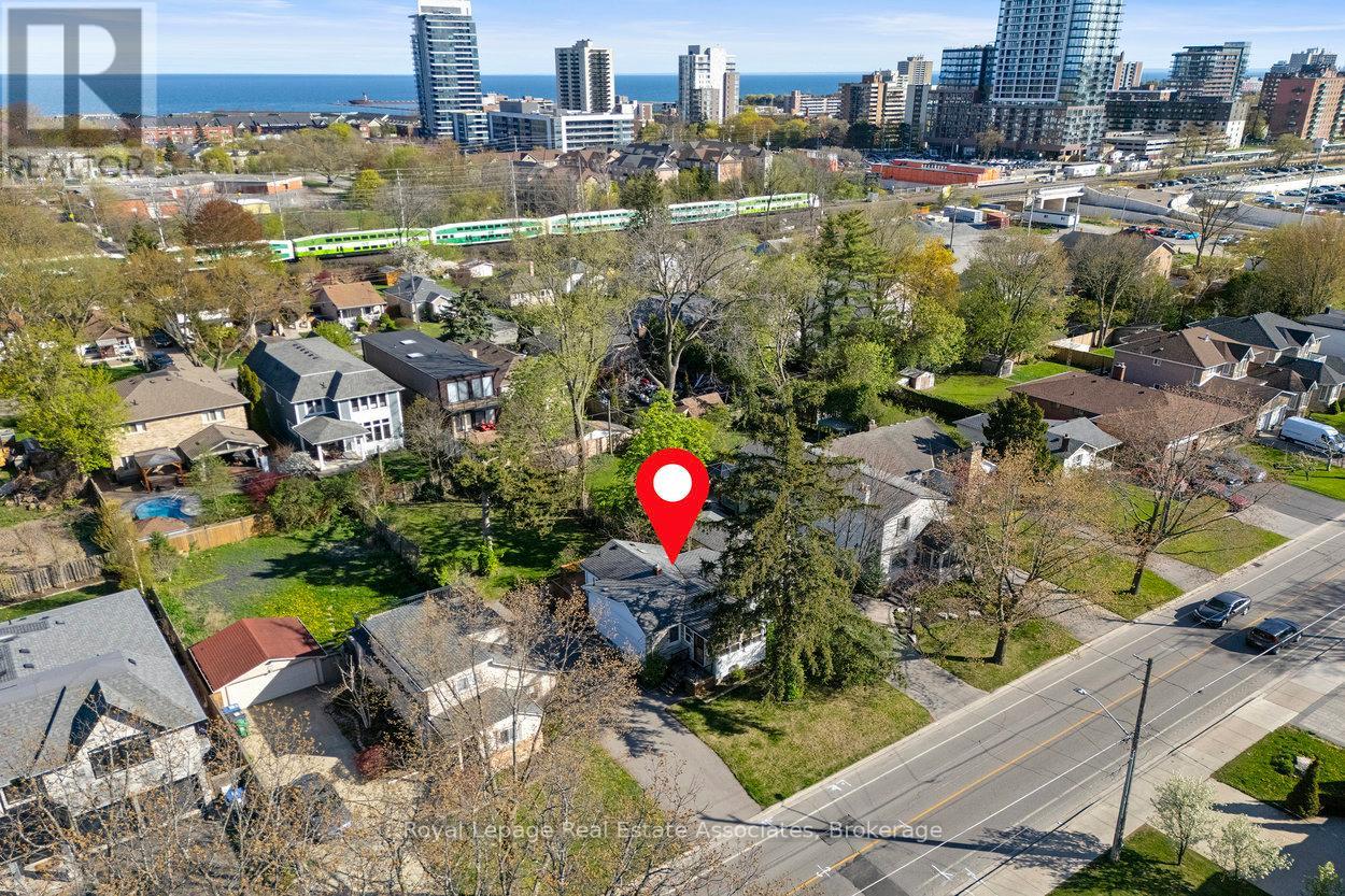 64 Eaglewood Boulevard, Mississauga, Ontario  L5G 1V4 - Photo 44 - W12235964
