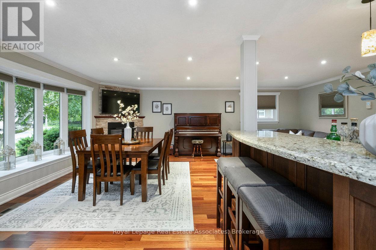 Property at 34 IRWIN CRESCENT image 4
