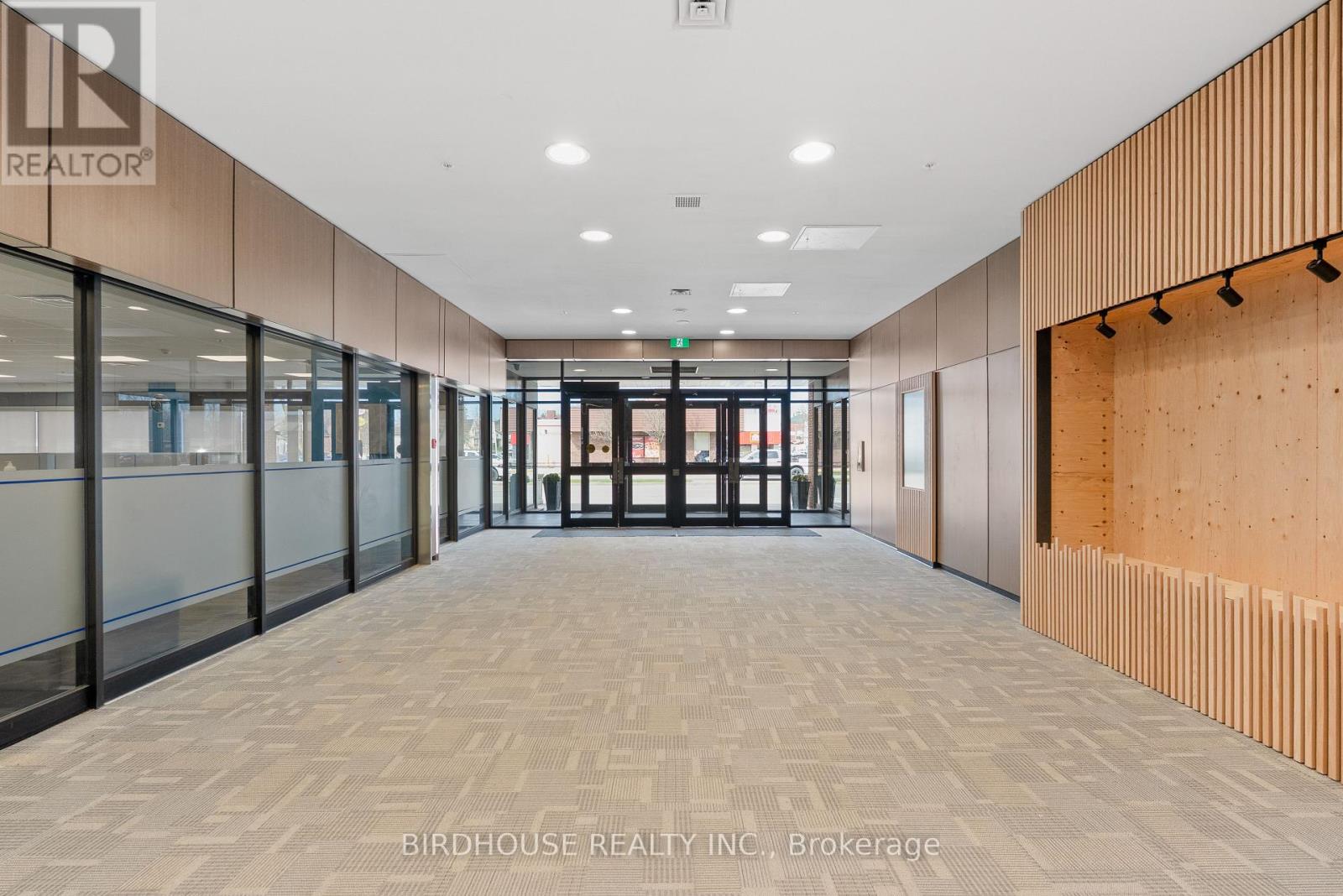 106 - 189 Kent Street W, Kawartha Lakes, Ontario  K9V 5G6 - Photo 12 - X12292173