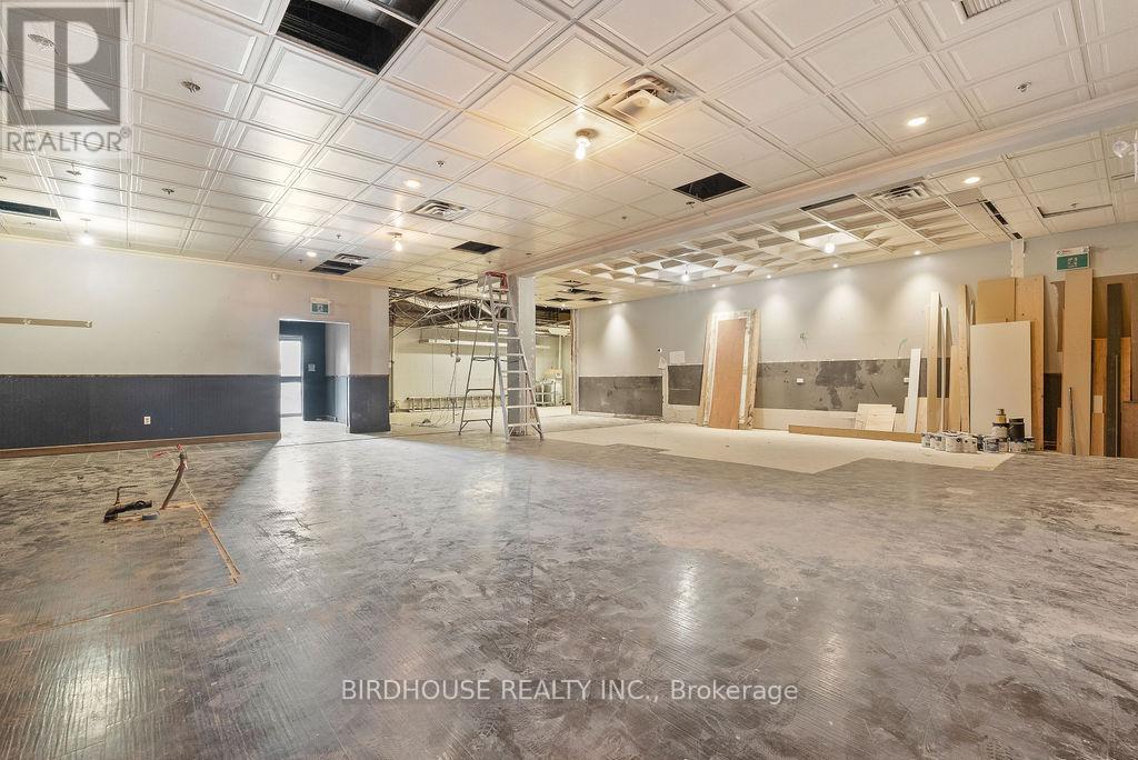 106 - 189 Kent Street W, Kawartha Lakes, Ontario  K9V 5G6 - Photo 5 - X12292173