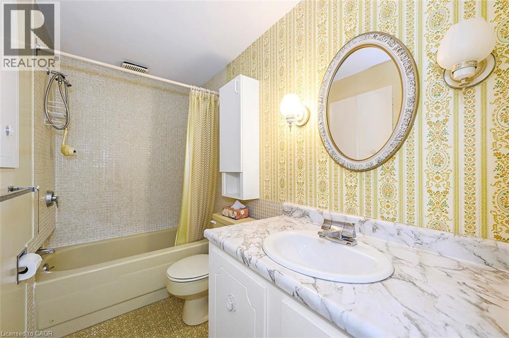 18 Sullivan's Lane, Dundas, Ontario  L9H 5N7 - Photo 17 - 40752182