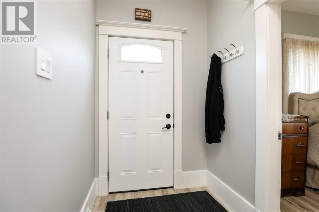 Property at 1718 13 Street N image 3