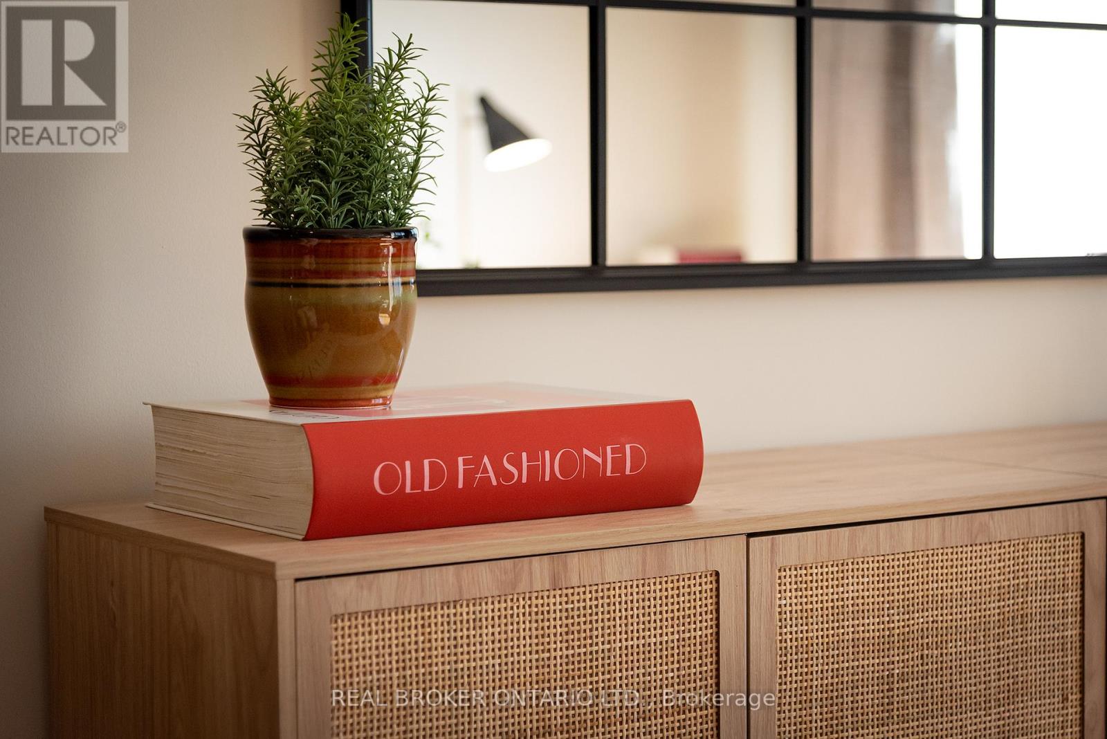 404 - 1 Leaside Park Drive, Toronto, Ontario  M4H 1R1 - Photo 21 - C12293193