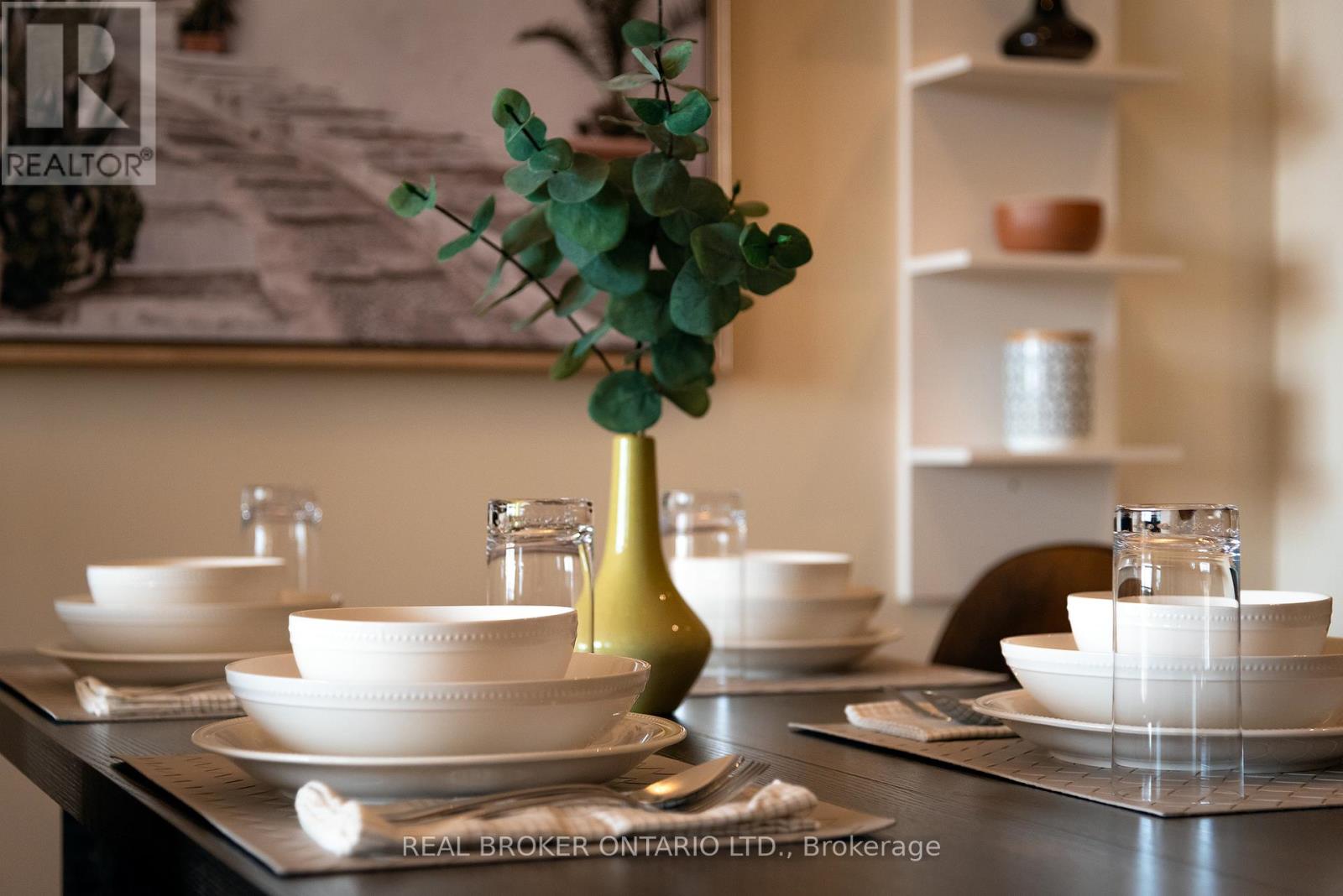 404 - 1 Leaside Park Drive, Toronto, Ontario  M4H 1R1 - Photo 22 - C12293193