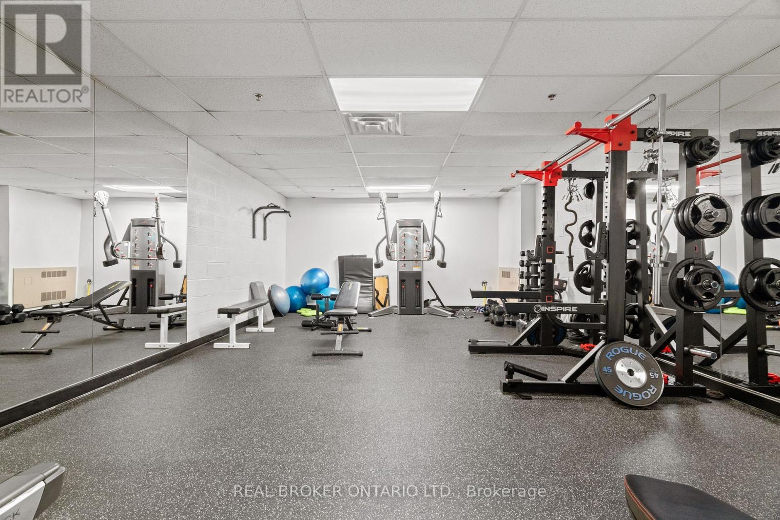 404 - 1 Leaside Park Drive, Toronto, Ontario  M4H 1R1 - Photo 31 - C12293193