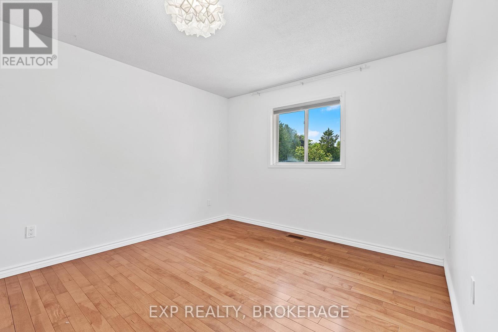 926 Cresthill Street, Kingston, Ontario  K7P 1H7 - Photo 20 - X12293382