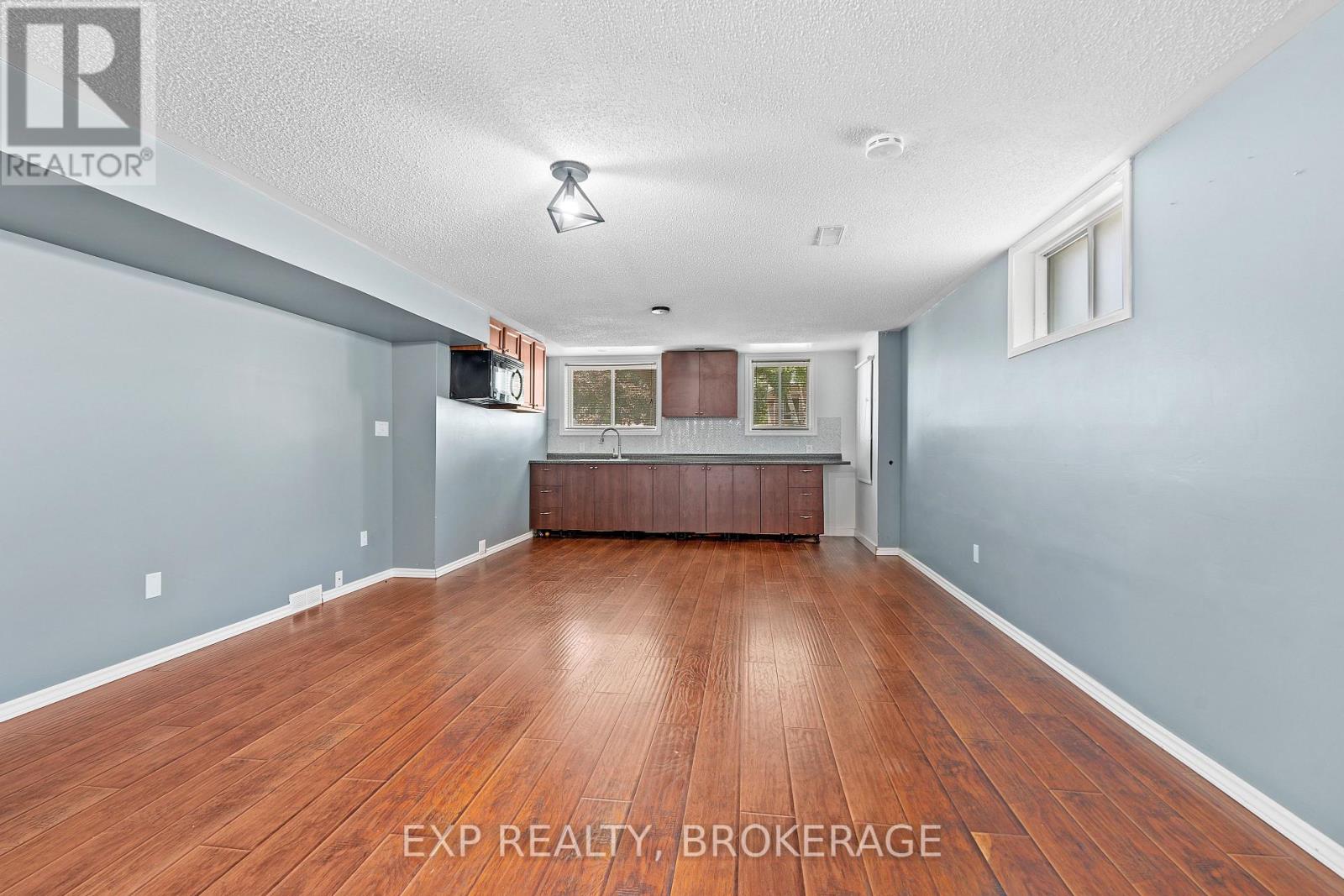 926 Cresthill Street, Kingston, Ontario  K7P 1H7 - Photo 31 - X12293382