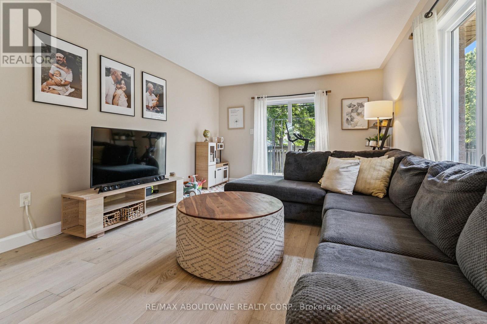 66 Bridgewater Court, Welland (N. Welland), Ontario  L3C 7M6 - Photo 12 - X12291101