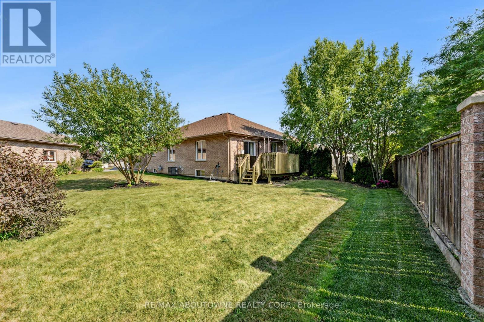 66 Bridgewater Court, Welland (N. Welland), Ontario  L3C 7M6 - Photo 25 - X12291101