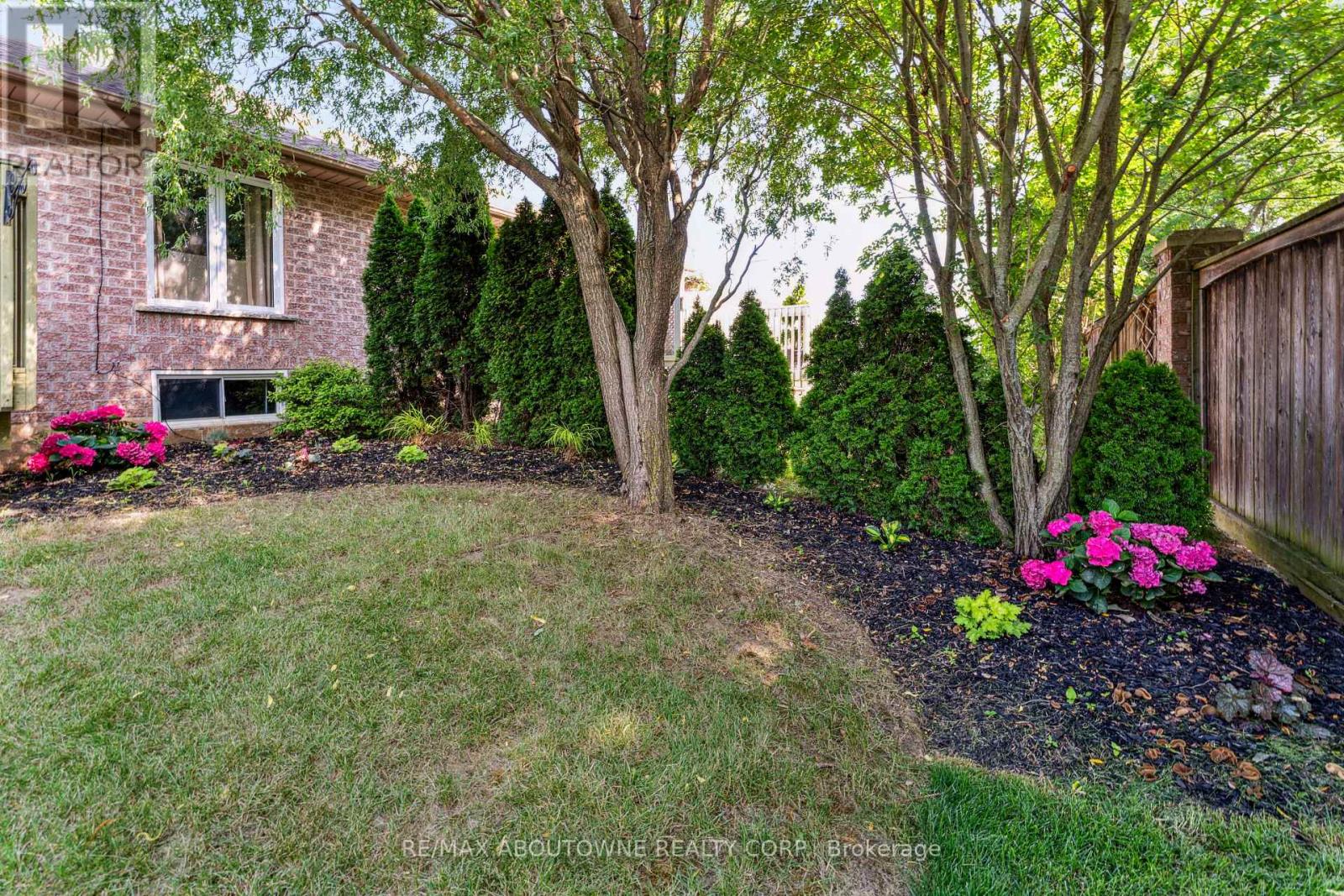 66 Bridgewater Court, Welland (N. Welland), Ontario  L3C 7M6 - Photo 23 - X12291101
