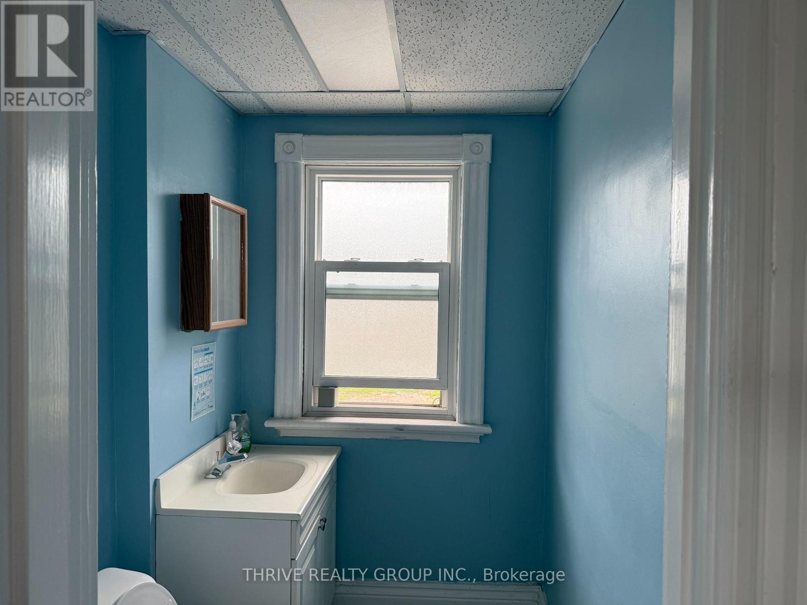 690 Hale Street, London East, Ontario  N5W 1H4 - Photo 10 - X12293421