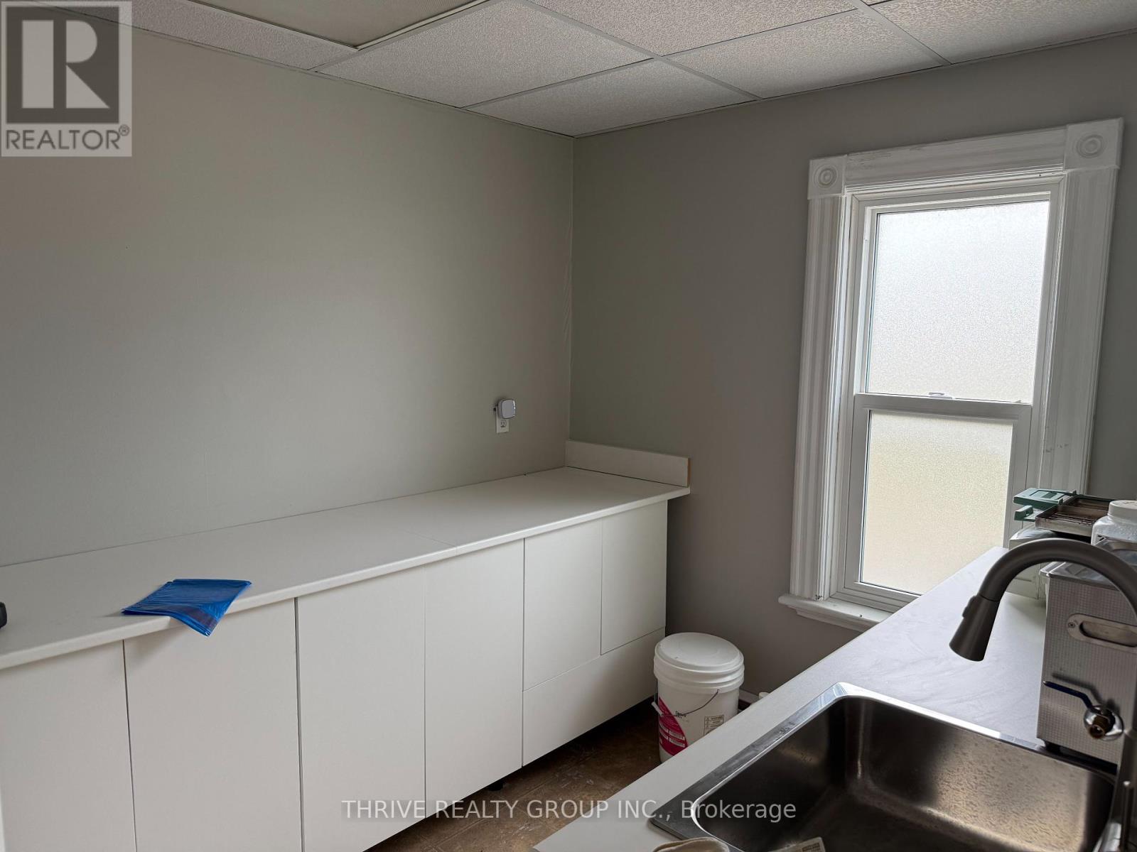 690 Hale Street, London East, Ontario  N5W 1H4 - Photo 11 - X12293421