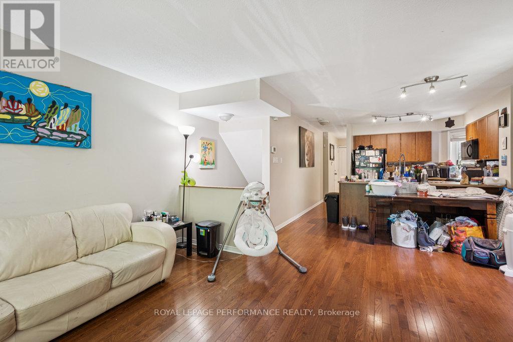 5 - 67 Steele Park Private, Ottawa, Ontario  K1J 0J2 - Photo 11 - X12293316