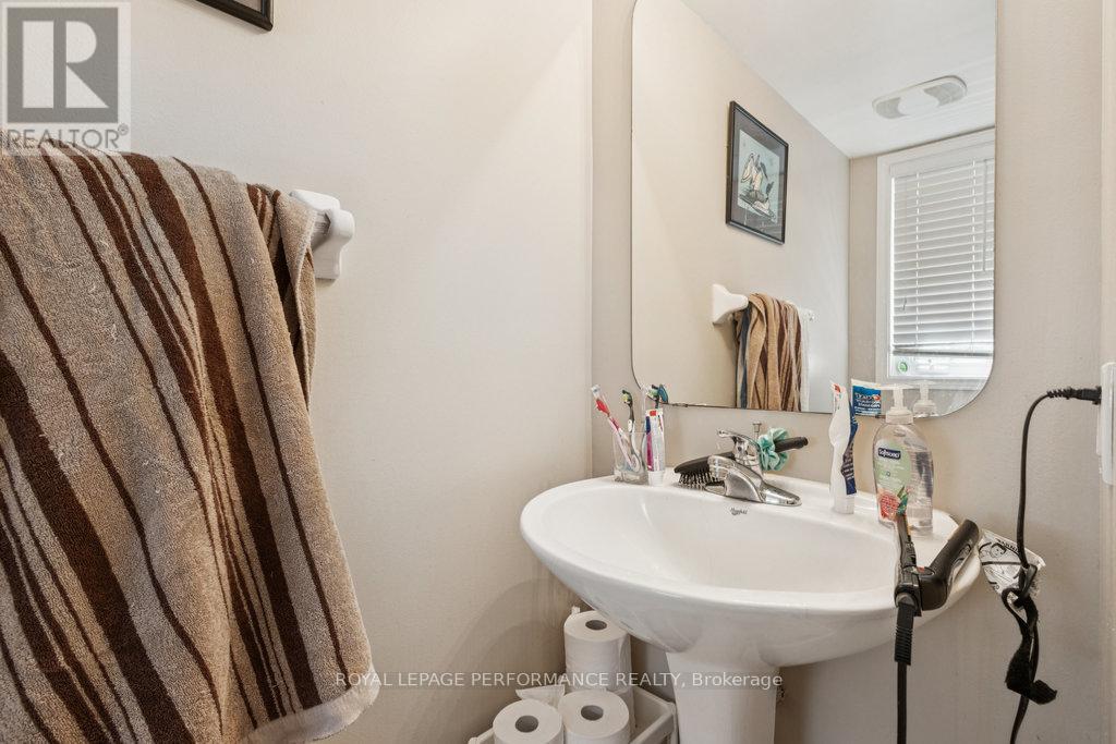 5 - 67 Steele Park Private, Ottawa, Ontario  K1J 0J2 - Photo 6 - X12293316