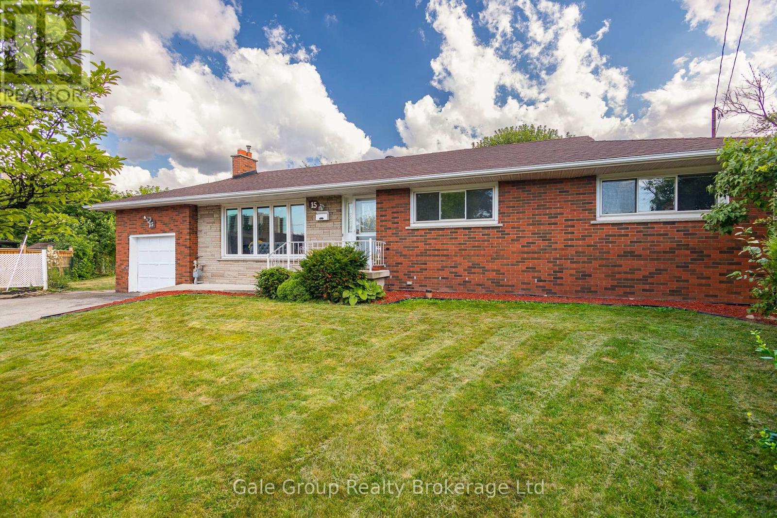 Property at 15 KELVIN COURT image 3