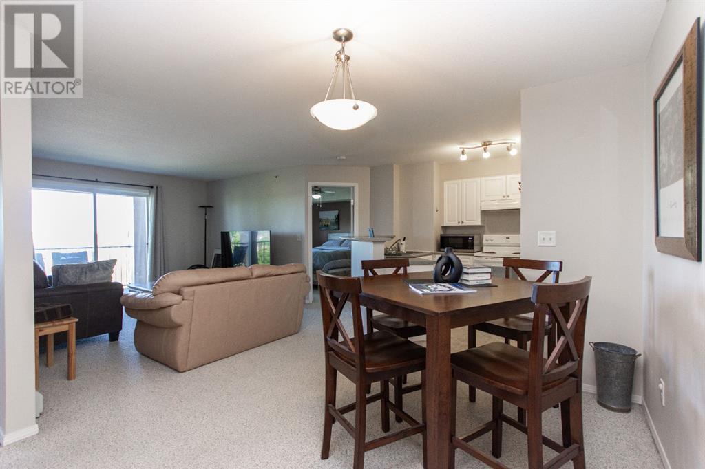 Property at 1413, 12A Ironside Street image 3