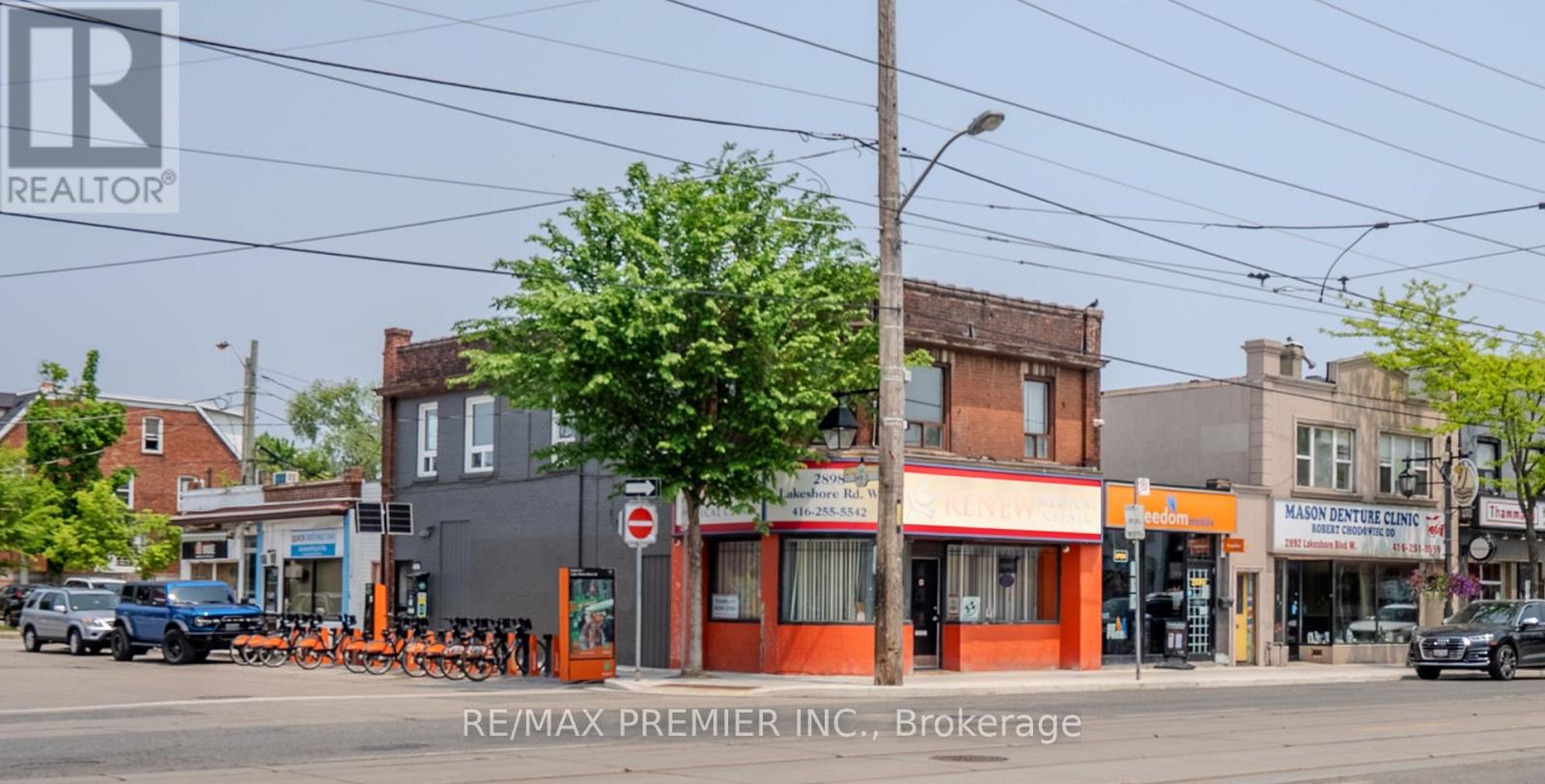 2898 Lake Shore Boulevard W, Toronto, Ontario  M8V 1J2 - Photo 1 - W12293147