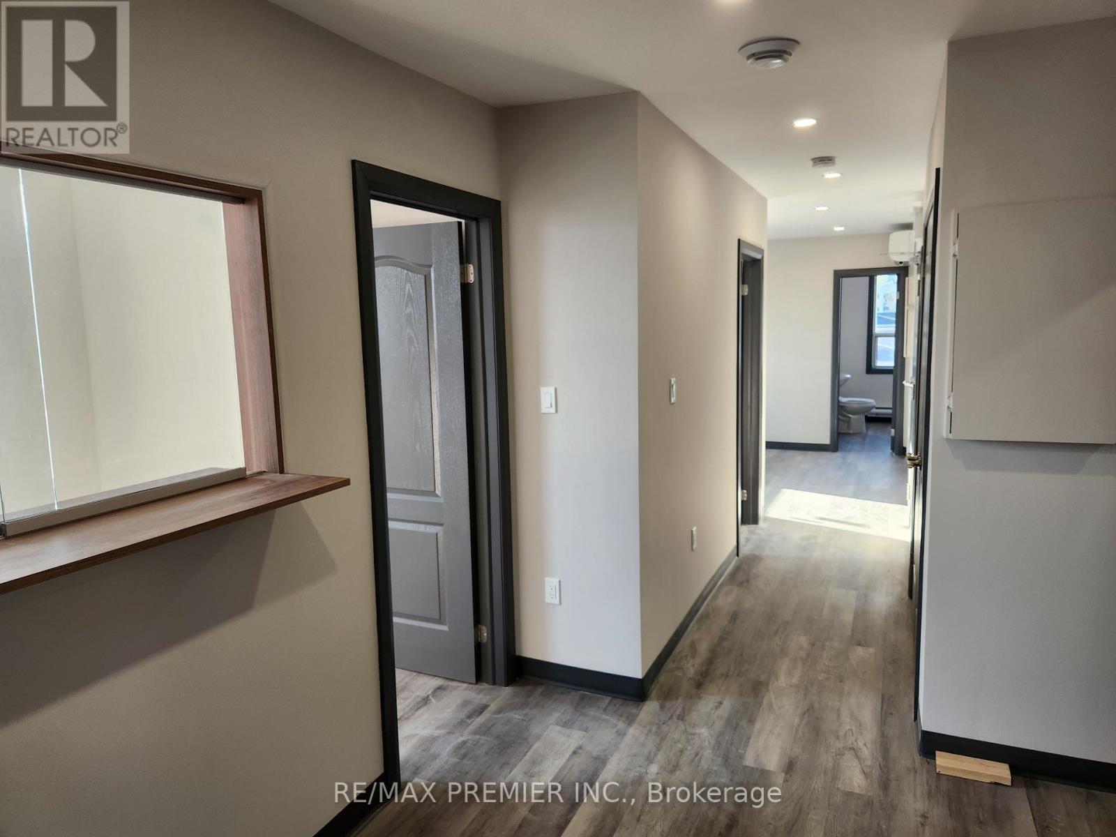 2898 Lake Shore Boulevard W, Toronto, Ontario  M8V 1J2 - Photo 15 - W12293147