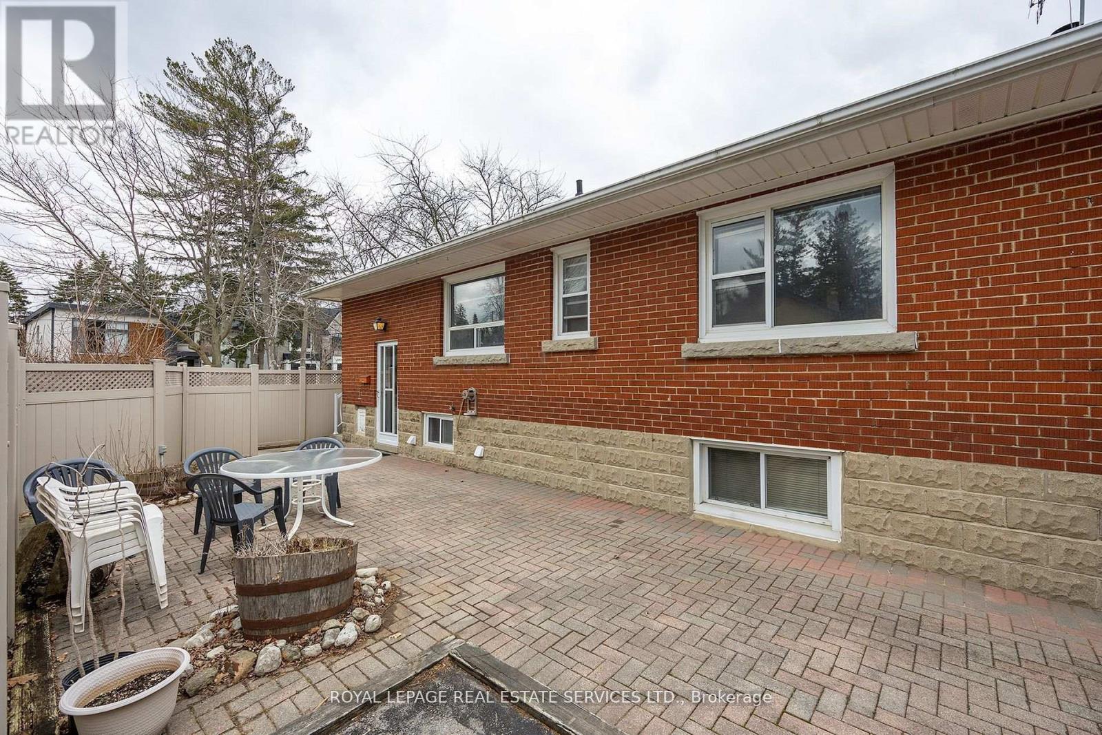 1361 Kenmuir Avenue, Mississauga, Ontario  L5G 4B3 - Photo 19 - W12293180