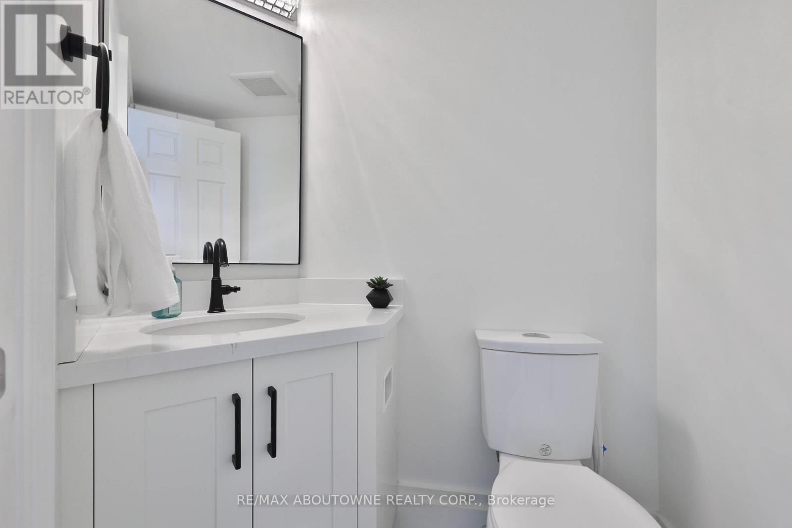 1103 - 415 Locust Street, Burlington (Brant), Ontario  L7S 2J2 - Photo 29 - W12293211